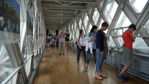 Auf der Tower Bridge in der Ausstellung