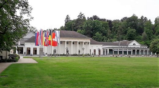 Der idyllische Kurpark mit dem Kuranlagen