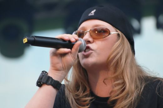 Rapperin Donna Savage bei der Eröffnung vom Popfest 2023